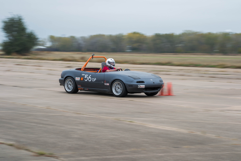 Illustration for article titled I took pictures at Autocross